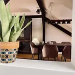 Jz Loft With Parking And Self Check In Apartman *