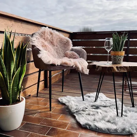 アパート Jz Loft Ljubljana With Parking And Self Check In リュブリャナ