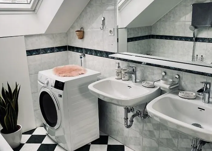 דירה Jz Loft With Parking And Self Check In